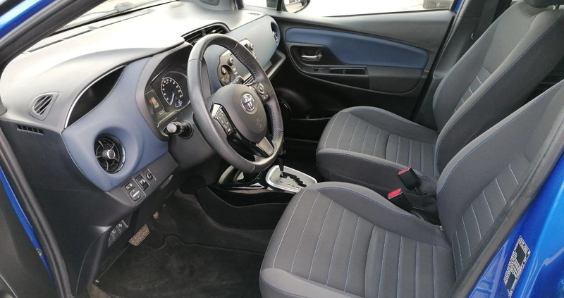 Toyota Yaris cena 67900 przebieg: 82231, rok produkcji 2017 z Grudziądz małe 232
